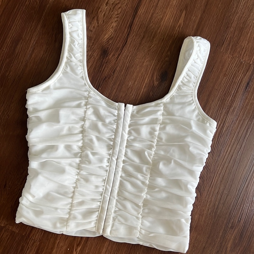 super cute going out crop top size large
